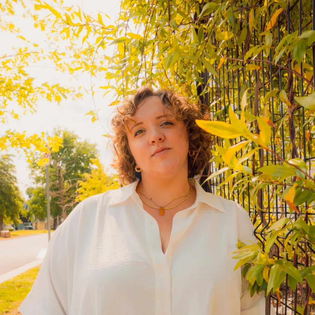 Sarah Giles Made Don't Whisper Inside Her Own Live Band and You Can Hear Where It Went