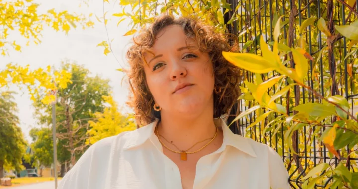 Sarah Giles Made Don't Whisper Inside Her Own Live Band and You Can Hear Where It Went
