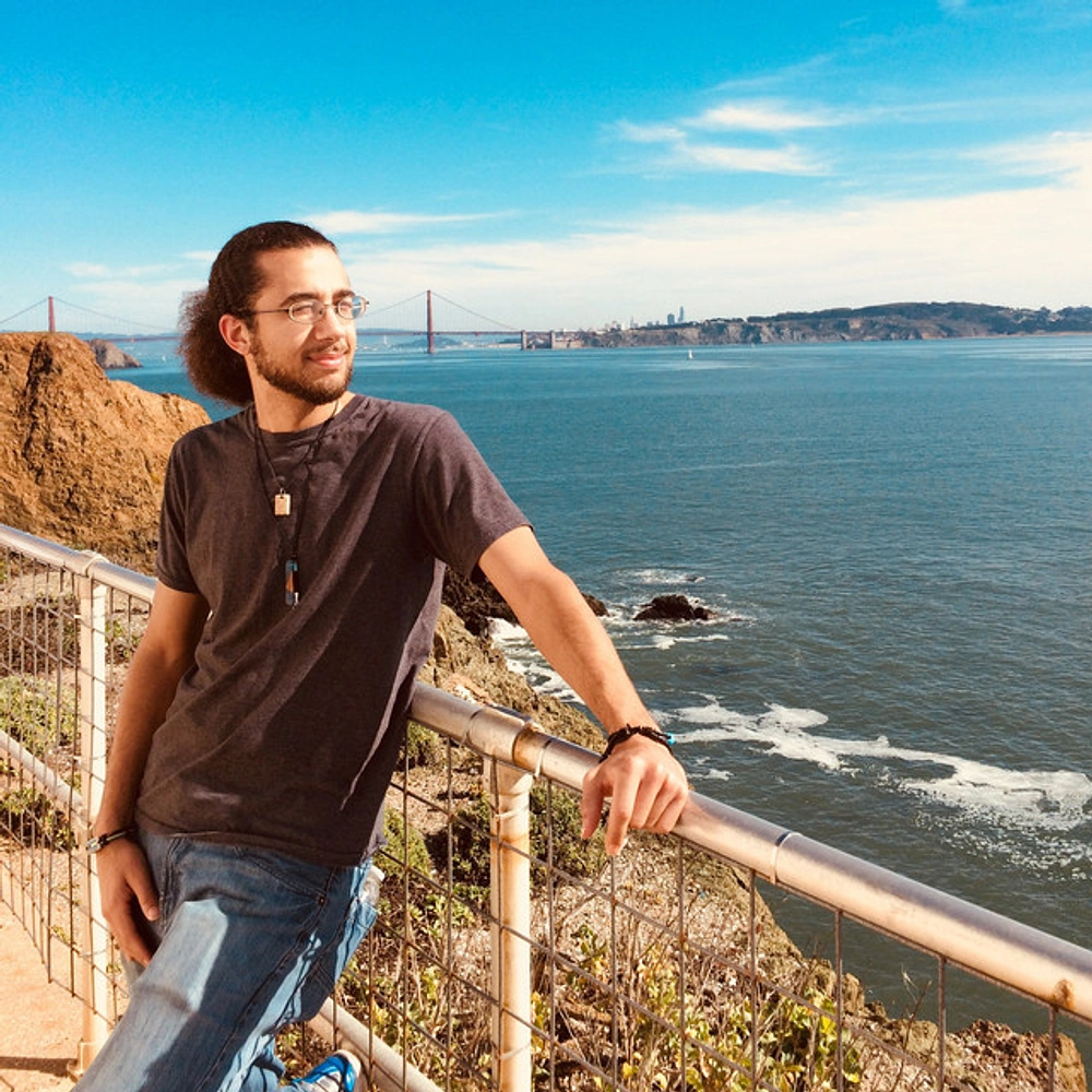 Viridenis Ventus Opens Z8phyR's Octochromatic Project with Melodic Progressive House in Three Cuts